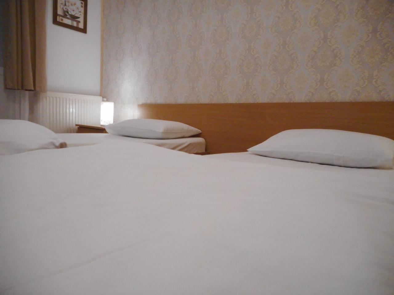 Hotel Holiday Victoria Victoria  Zewnętrze zdjęcie